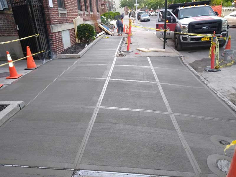 Concrete SidewalkNew Yorl City 90 10 150th street